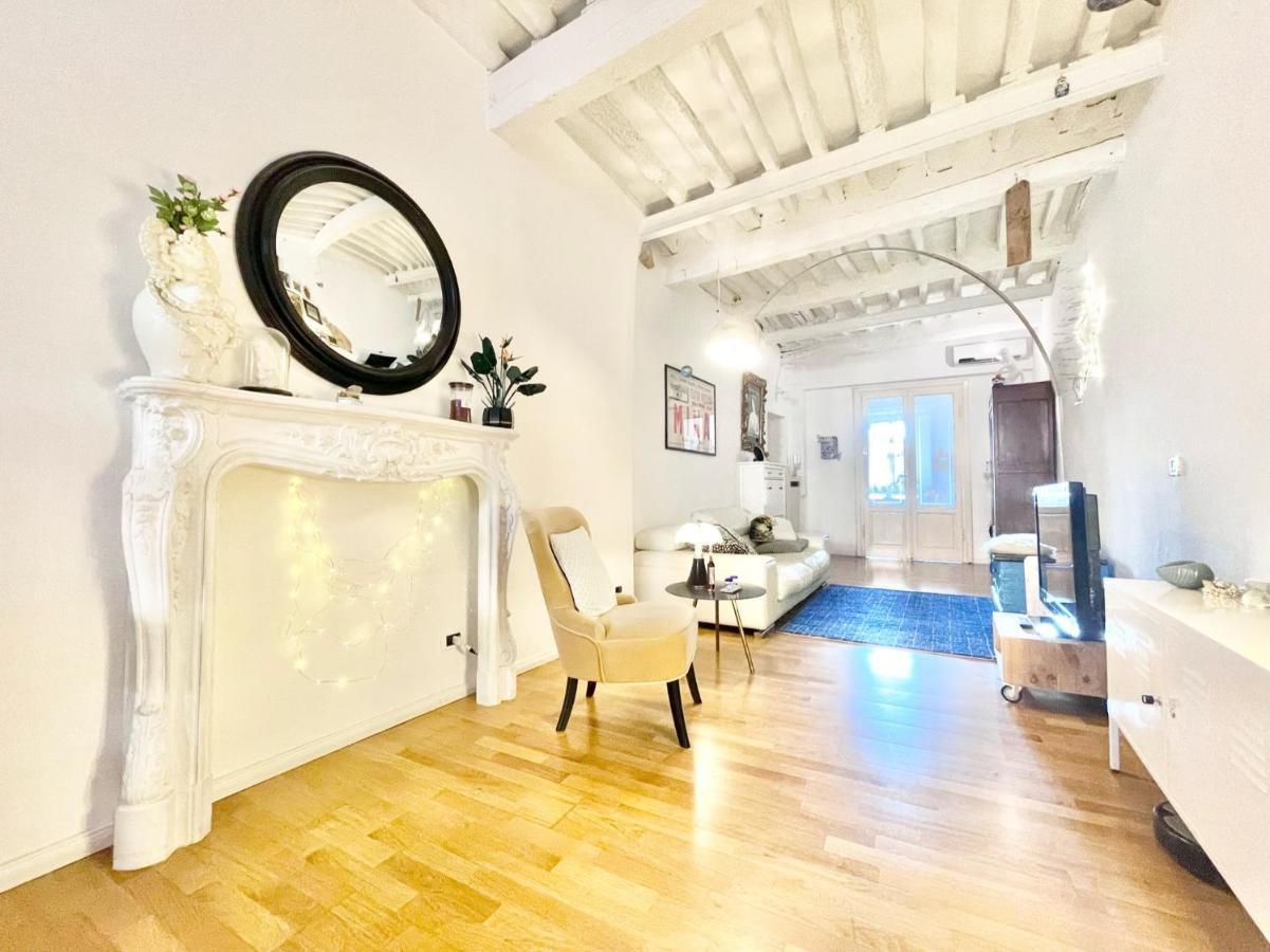 La Casa Del Pesce - Within The Historical Walls Of Lucca Luaran gambar