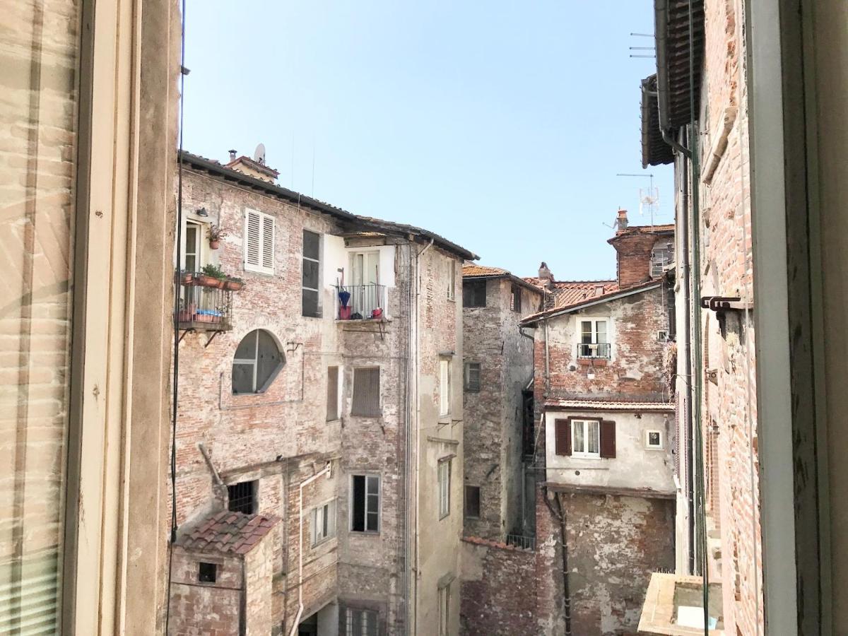 La Casa Del Pesce - Within The Historical Walls Of Lucca Luaran gambar